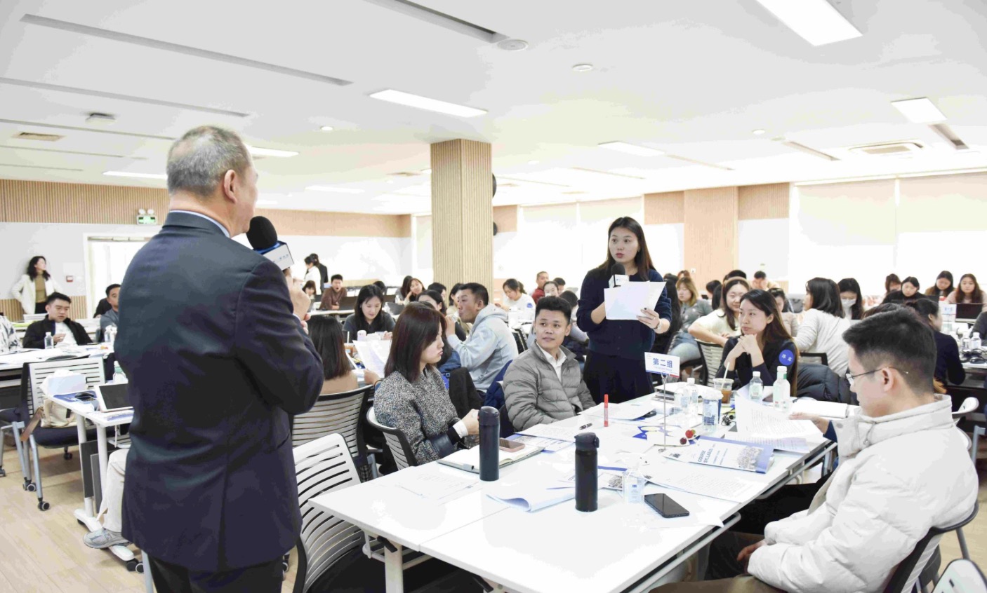 Vincanwo Group Conducts Staff Training to Help Employees Grow.