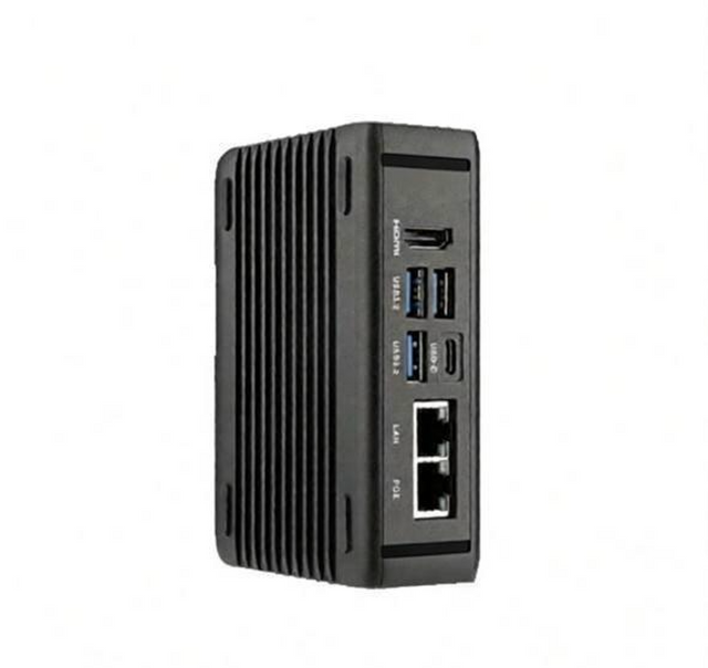 Miniature Fanless Edge Gateway PC | CB-5816